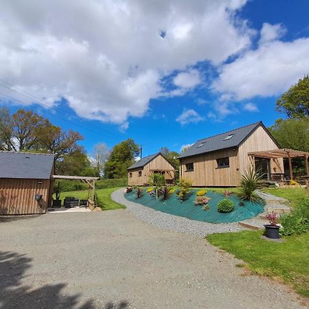 Chalets De Pont Cob Avec Spa Gouezec ภายนอก รูปภาพ