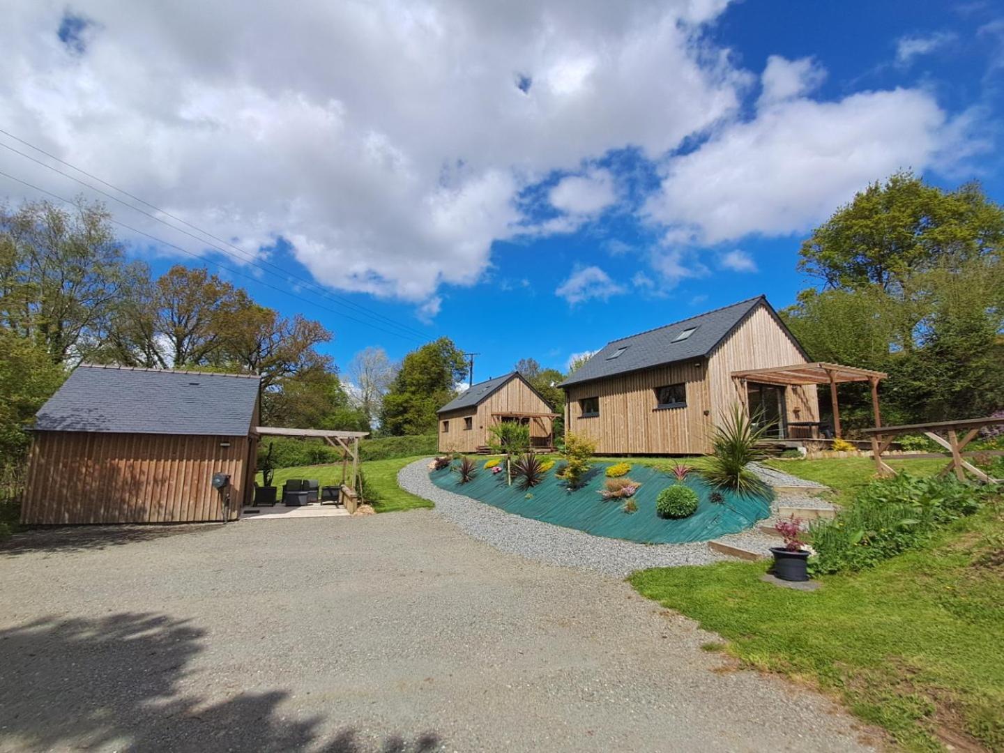 Chalets De Pont Cob Avec Spa Gouezec ภายนอก รูปภาพ